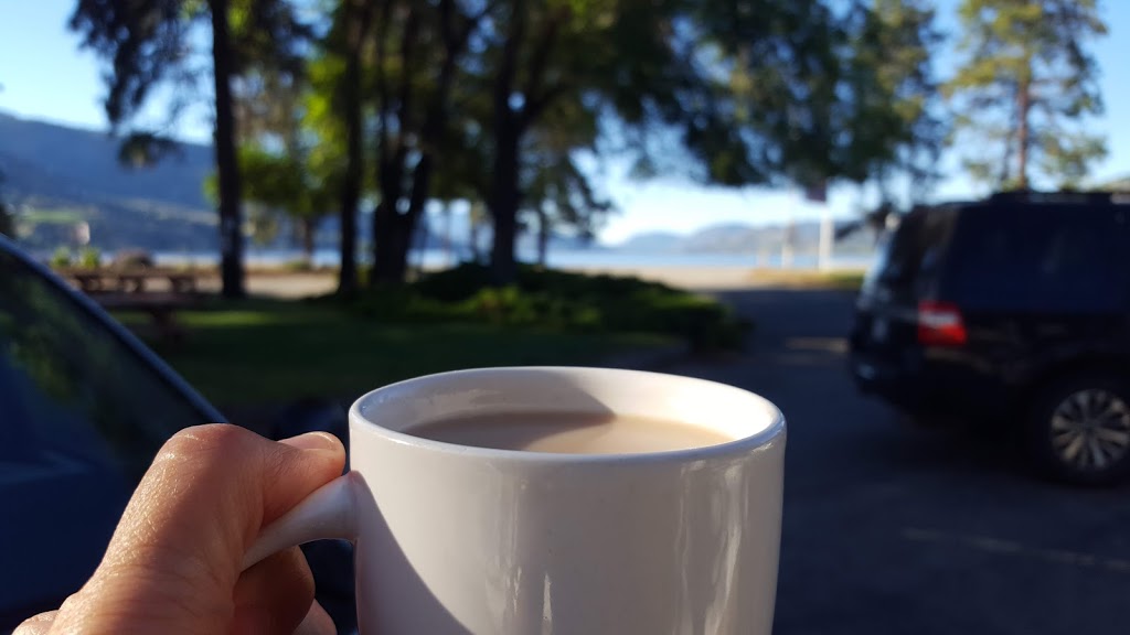 Edgewater Motel | 3833 Skaha Lake Rd, Penticton, BC V2A 6G8, Canada | Phone: (250) 492-4337