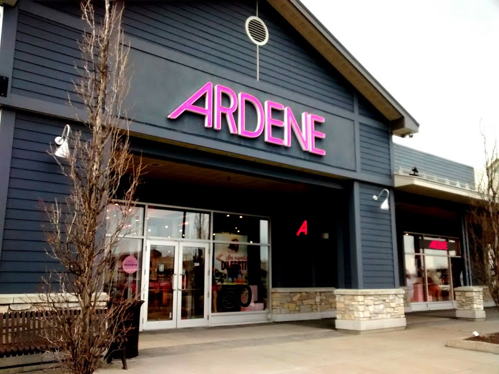 Ardene | 2472 Rue Desserte O, Laval, QC H7X 4G8, Canada | Phone: (450) 241-6274