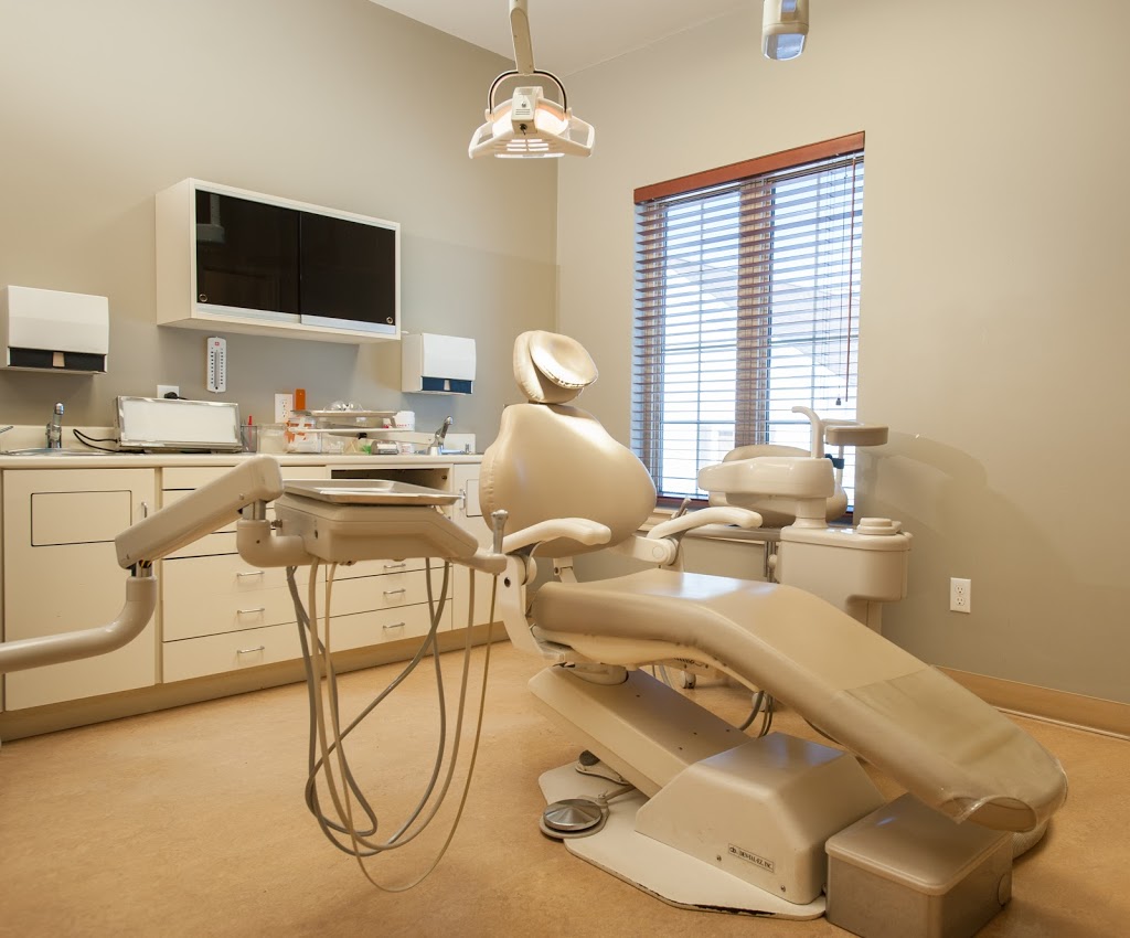 Clinique Dentaire Bouctouche | 224 Irving Blvd, Bouctouche, NB E4S 3L7, Canada | Phone: (506) 743-8260