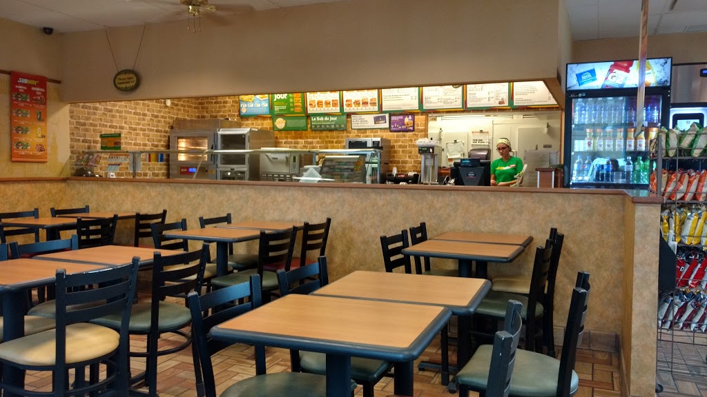 Restaurant SUBWAY | 30 Boulevard Jacques-Cartier N, Sherbrooke, QC J1J 2Z2, Canada | Phone: (819) 564-1782