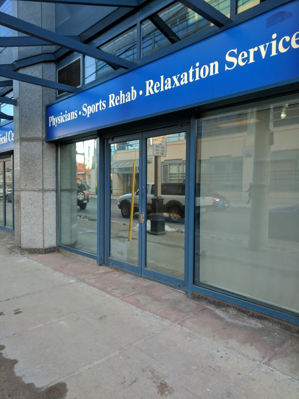 East Liberty Medical Centre | 901 King St W, Toronto, ON M5V 3H5, Canada | Phone: (416) 599-6000