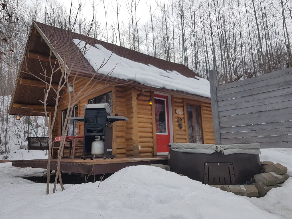 Chalets Enchantés | 4000 Boulevard Trudel E, Saint-Boniface, QC G0X 2L0, Canada | Phone: (819) 698-9988