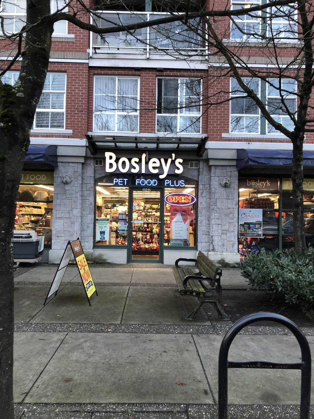 Bosleys by Pet Valu | 3502 W 41st Ave, Vancouver, BC V6N 3E6, Canada | Phone: (604) 266-2667