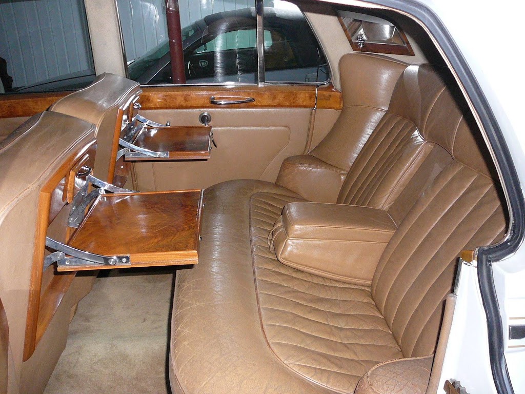 Limousine antique - ROLLS ROYCE 1957 | 380 Rang Saint Félix O, Notre-Dame-du-Mont-Carmel, QC G0X 3J0, Canada | Phone: (819) 696-5656