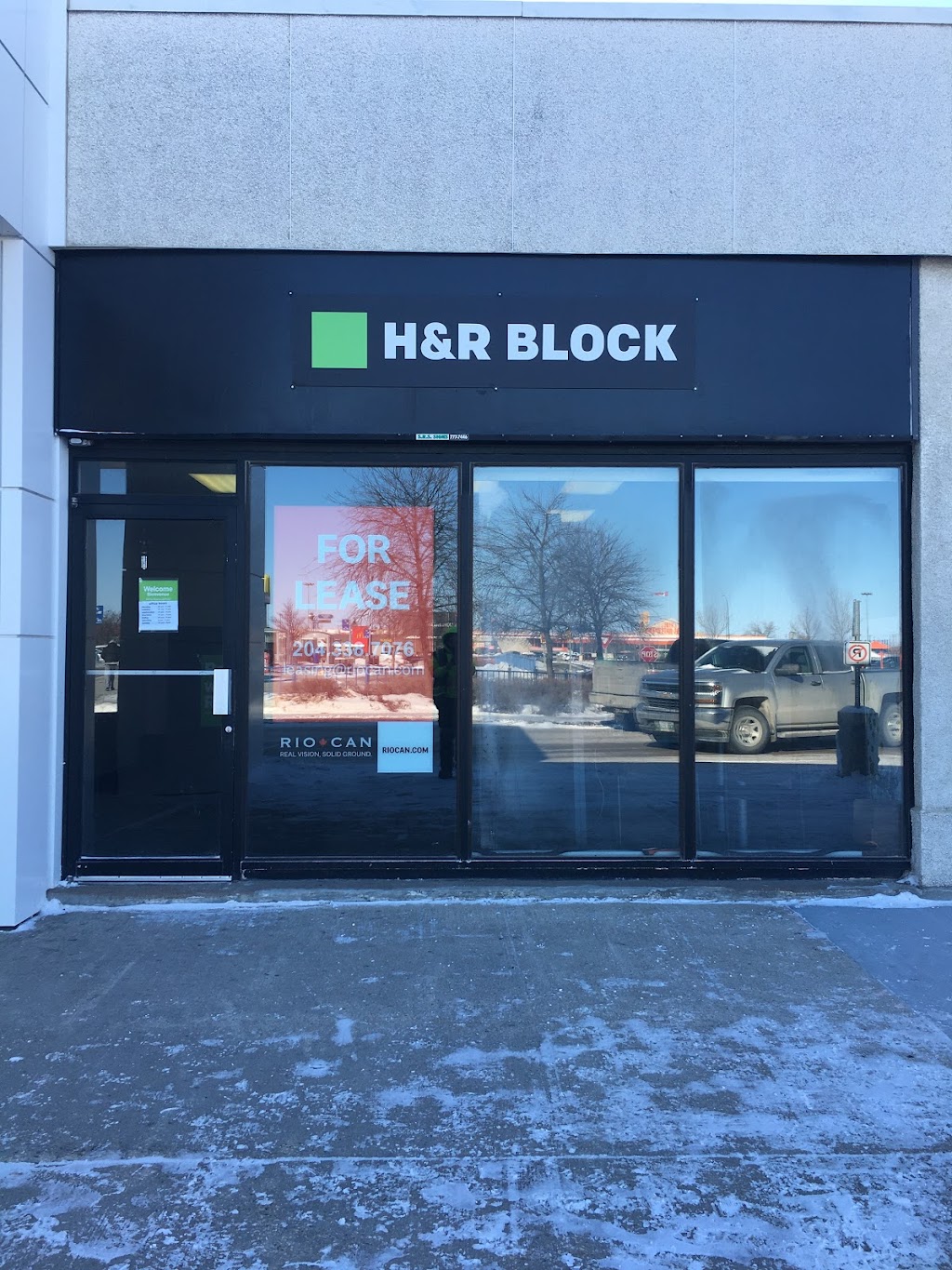 H&R Block | 2305 McPhillips St #144, Winnipeg, MB R2V 3E1, Canada | Phone: (204) 218-2280