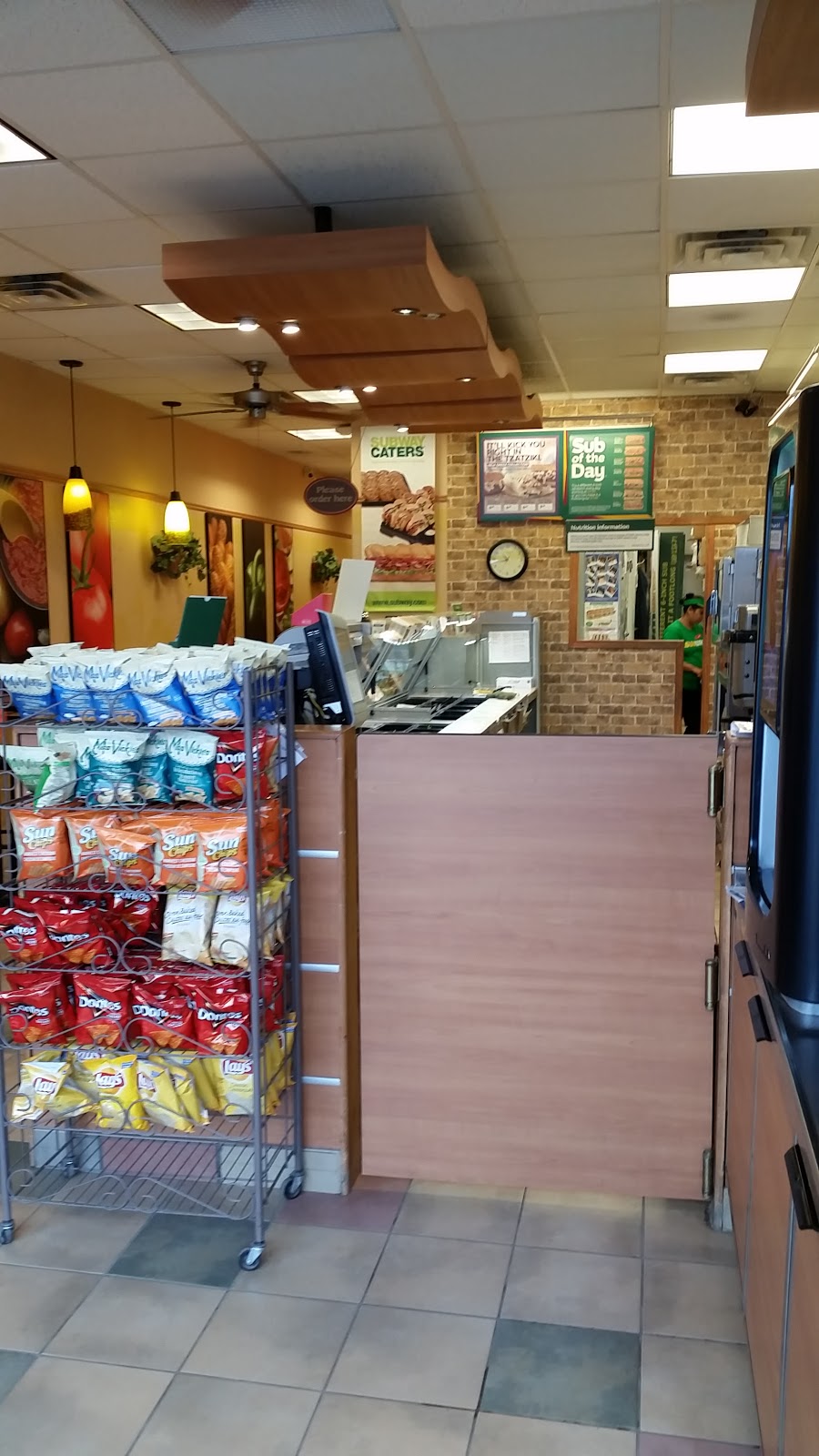 Subway | 83 Aberfoyle Rd Unit #4, Kingston, ON K7M 7B5, Canada | Phone: (613) 766-0070