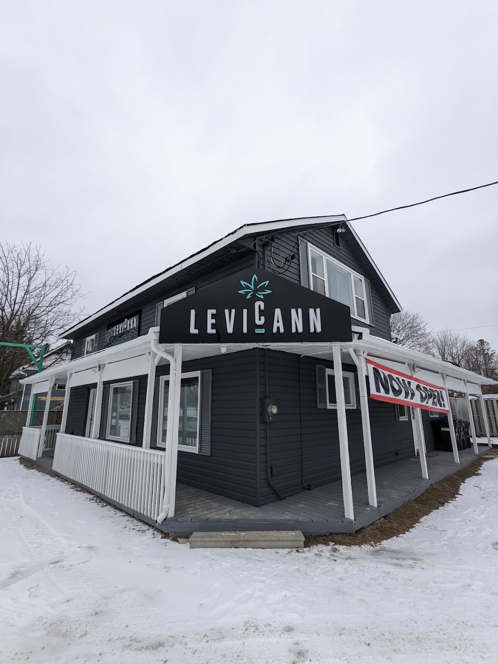 Levicann Cannabis Dispensary Innisfil | 5417 Yonge St Unit 1, Gilford, ON L0L 1R0, Canada | Phone: (905) 775-9420