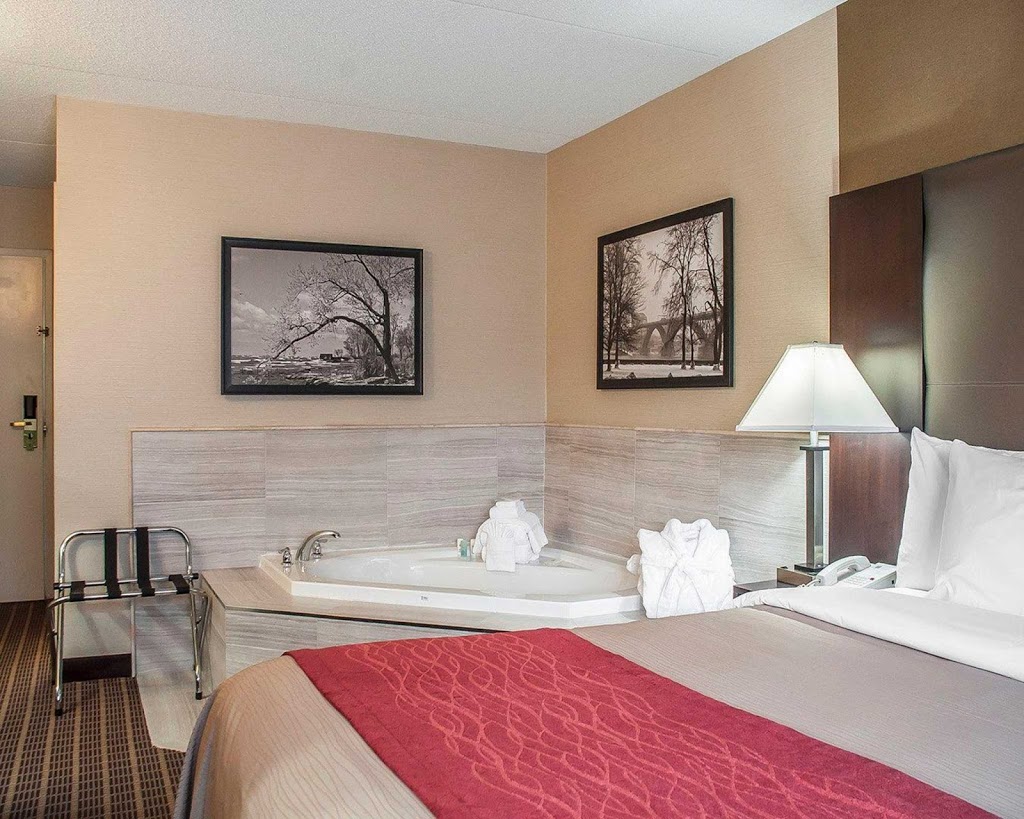 Comfort Inn | 1 Hospitality Dr, Fort Erie, ON L2A 6G1, Canada | Phone: (905) 871-8500
