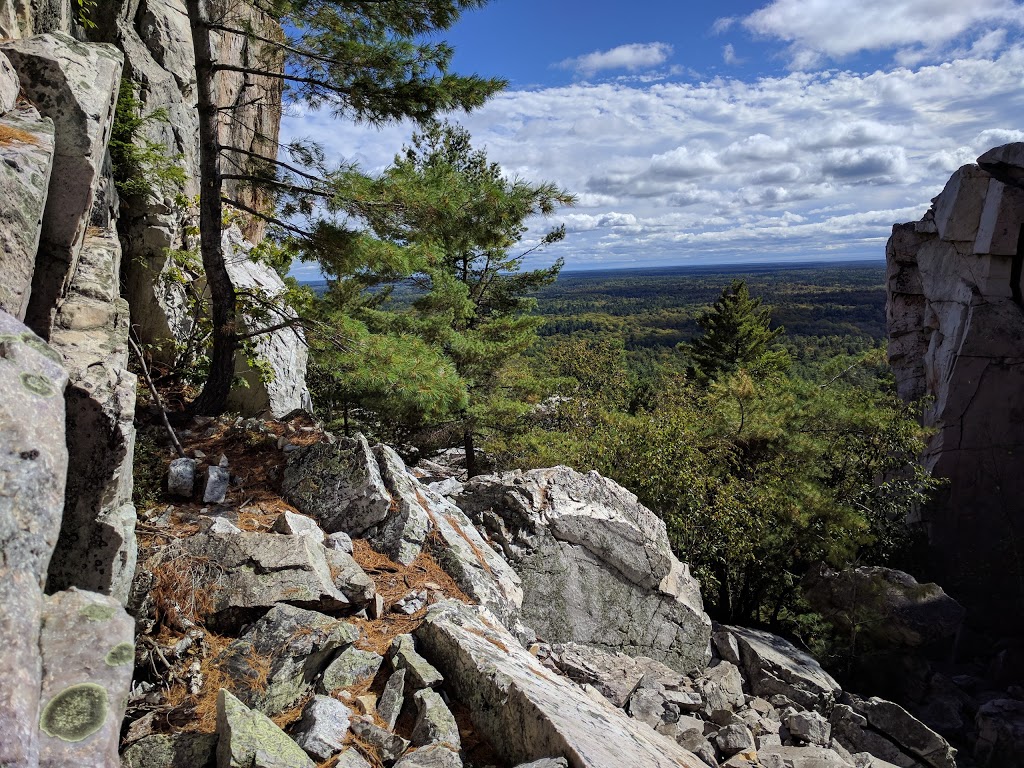 The Crack | Killarney, ON P0M, Canada | Phone: (705) 287-2900