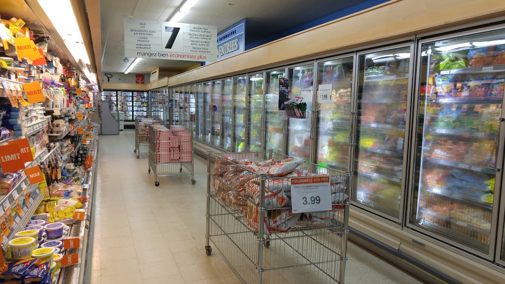 Alfreds Valu-mart | 512 St-Philippe St, Alfred, ON K0B 1A0, Canada | Phone: (613) 679-2578