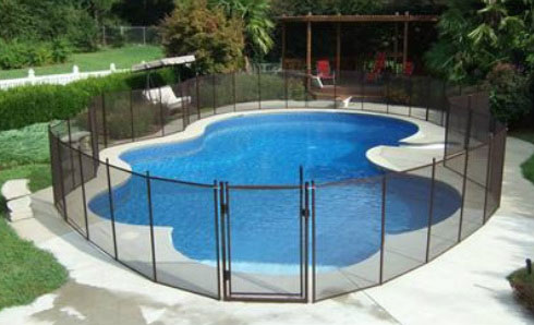 Pressure Clean Pools | 2210 Speers Rd Unit 4, Oakville, ON L6L 2X8, Canada | Phone: (905) 465-3305