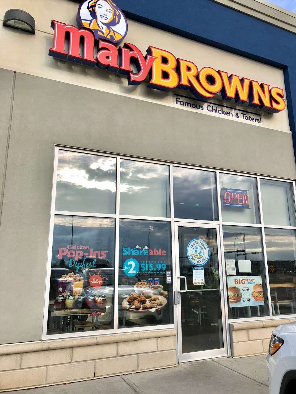 Mary Browns Famous Chicken and Taters! | 112 Town Crest Rd, Fort Saskatchewan, AB T8L 0G7, Canada | Phone: (780) 997-9440