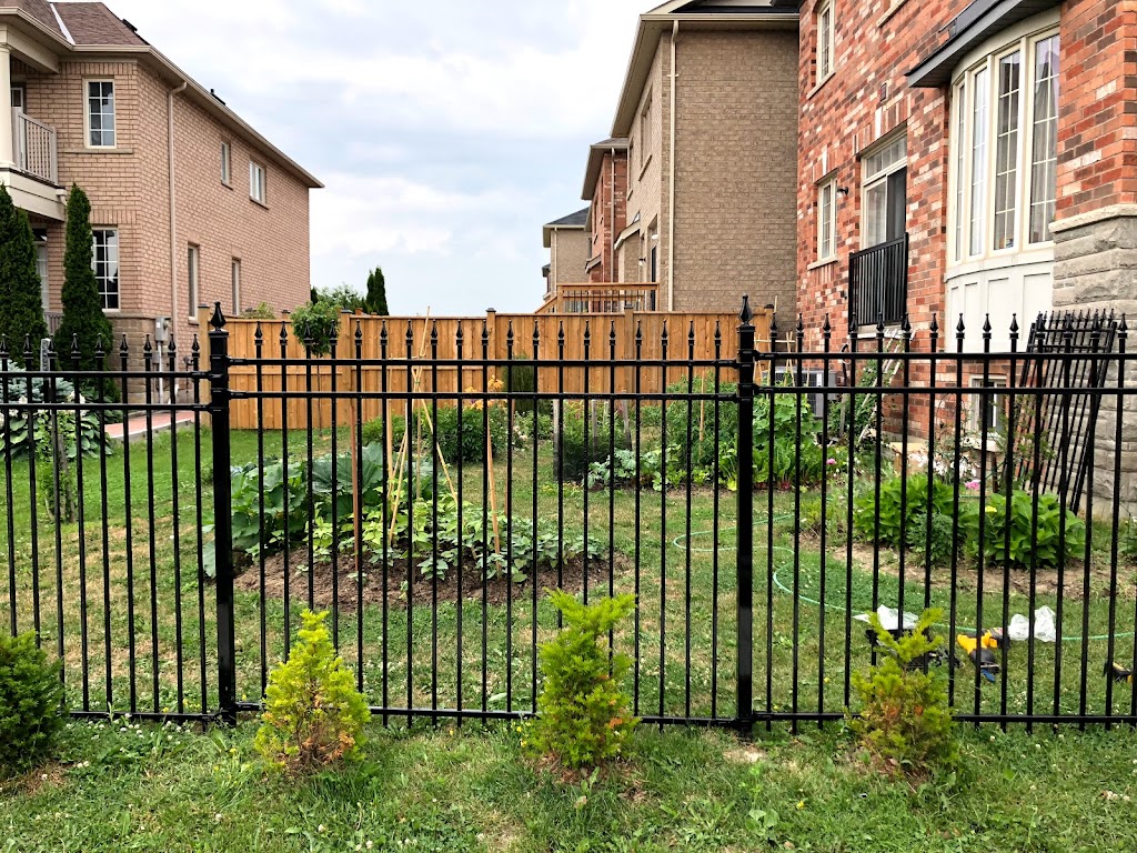 Doing It All Fence and Deck | 119 Rothwell St, Aurora, ON L4G 0V8, Canada | Phone: (416) 457-7521