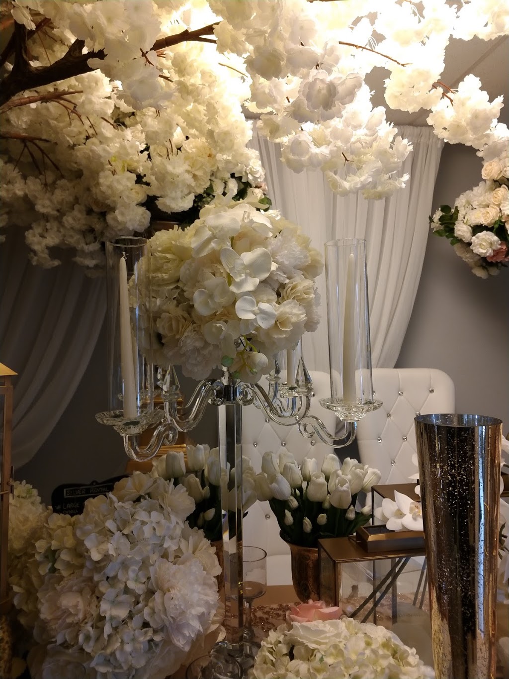 Botanic Florist & Decor | 40 Regan Rd, Brampton, ON L7A 1A7, Canada | Phone: (905) 487-1789