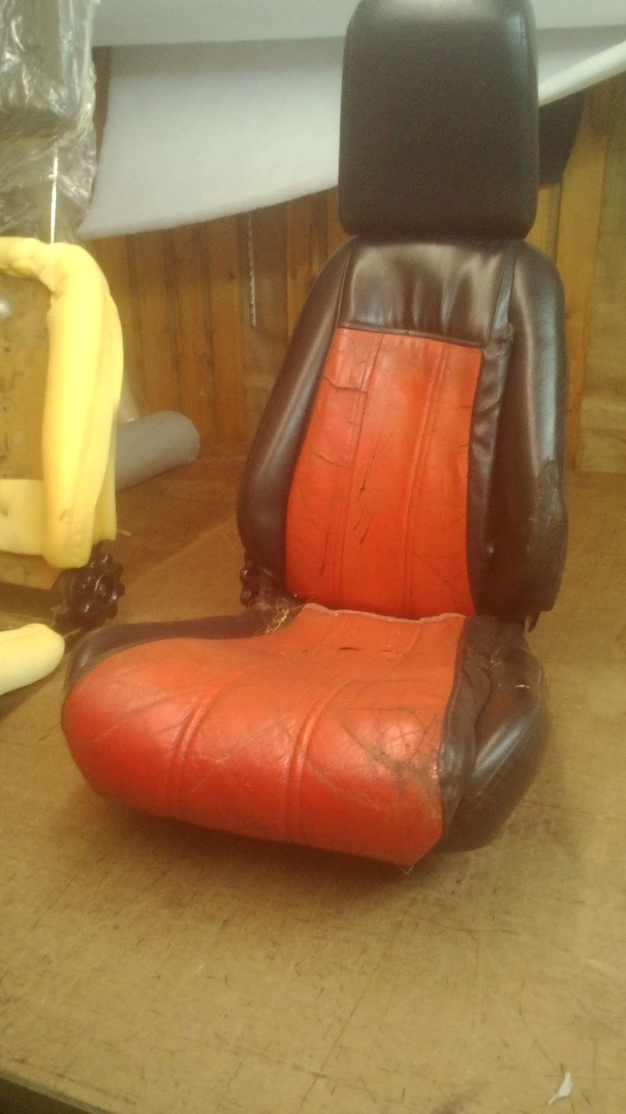 Miscoutou Upholstery Shop | 275 7e Av, Deux-Montagnes, QC J7R 3H7, Canada | Phone: (450) 974-0044