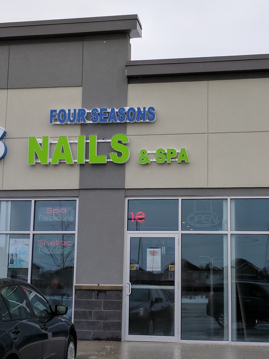 Four Seasons Nail & Spa | 827 Big Bay Point Rd, Barrie, ON L4N 0G5, Canada | Phone: (705) 727-9826