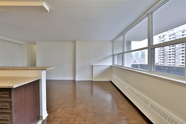 Apartment for Rent at Yonge and Eglinton | 66 Broadway Ave, Toronto, ON M4P 1T6, Canada | Phone: (416) 487-4151