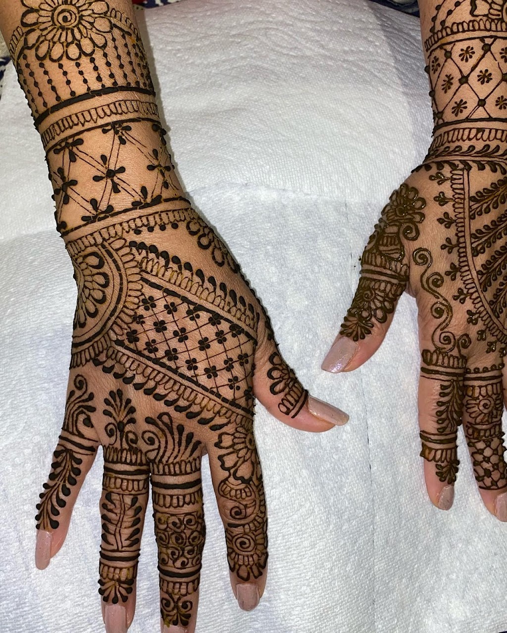 The Henna Connect | 5030 Heatherleigh Ave, Mississauga, ON L5V 2G7, Canada | Phone: (647) 402-8786