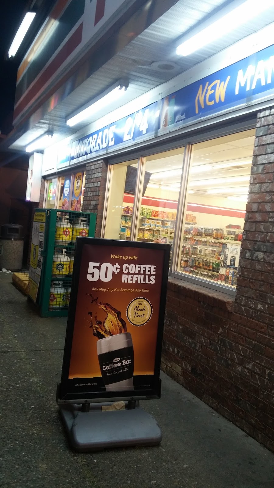 7-Eleven | 4010 200 St, Langley Twp, BC V3A 1K7, Canada | Phone: (604) 534-5596