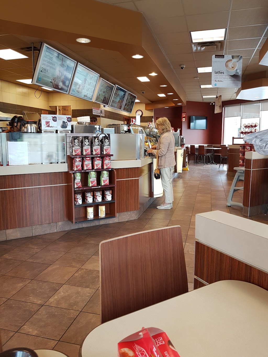 Tim Hortons | 14810 Boul. de Pierrefonds, Pierrefonds-Roxboro, QC H9H 4Y6, Canada | Phone: (514) 696-0421