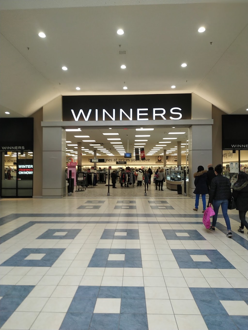 Winners | 499 Main St S, Brampton, ON L6Y 1N7, Canada | Phone: (905) 457-1552