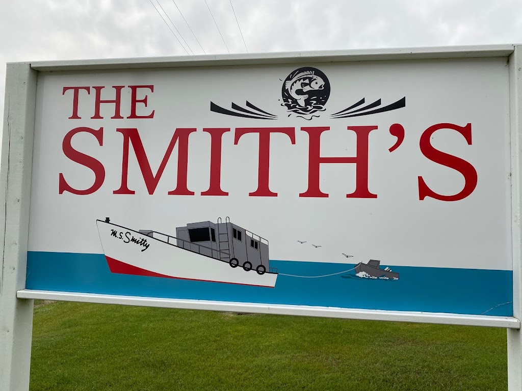 Smiths Fish | 19093 Gimli Park Rd, Gimli, MB R0C 1B0, Canada | Phone: (204) 642-5379