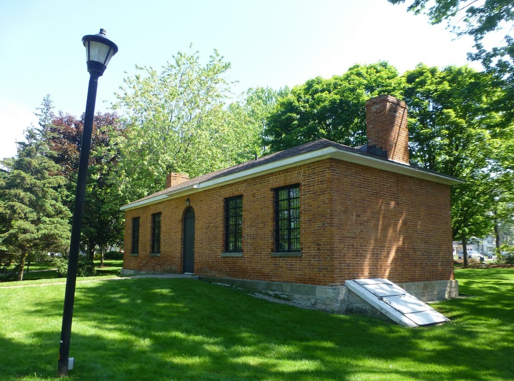 Fort Malden Commissariat Office | 224 Dalhousie St, Amherstburg, ON N9V 1W4, Canada | Phone: (519) 736-6377