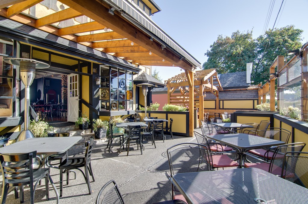 The Fernwood Inn | 1302 Gladstone Ave, Victoria, BC V8R 1S1, Canada | Phone: (250) 412-2001