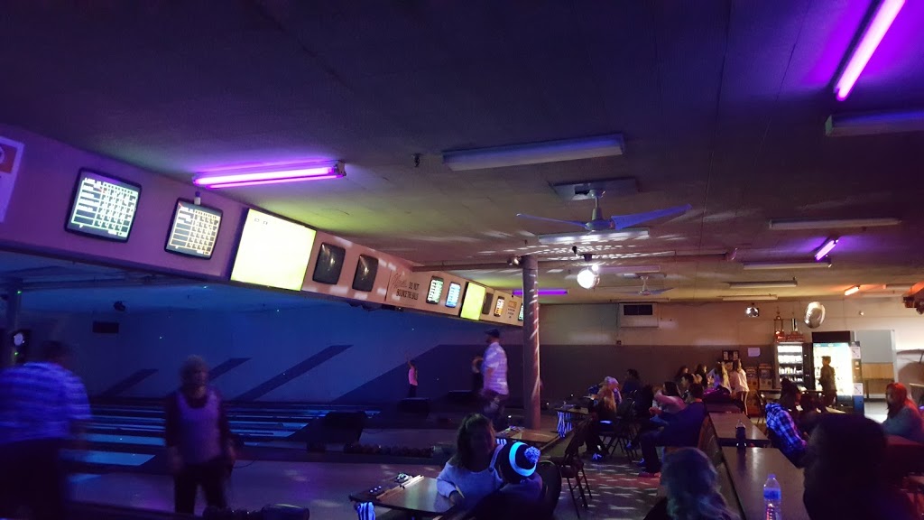 Towne Bowl | 11 Ottawa St N, Kitchener, ON N2H 3K1, Canada | Phone: (519) 744-9332