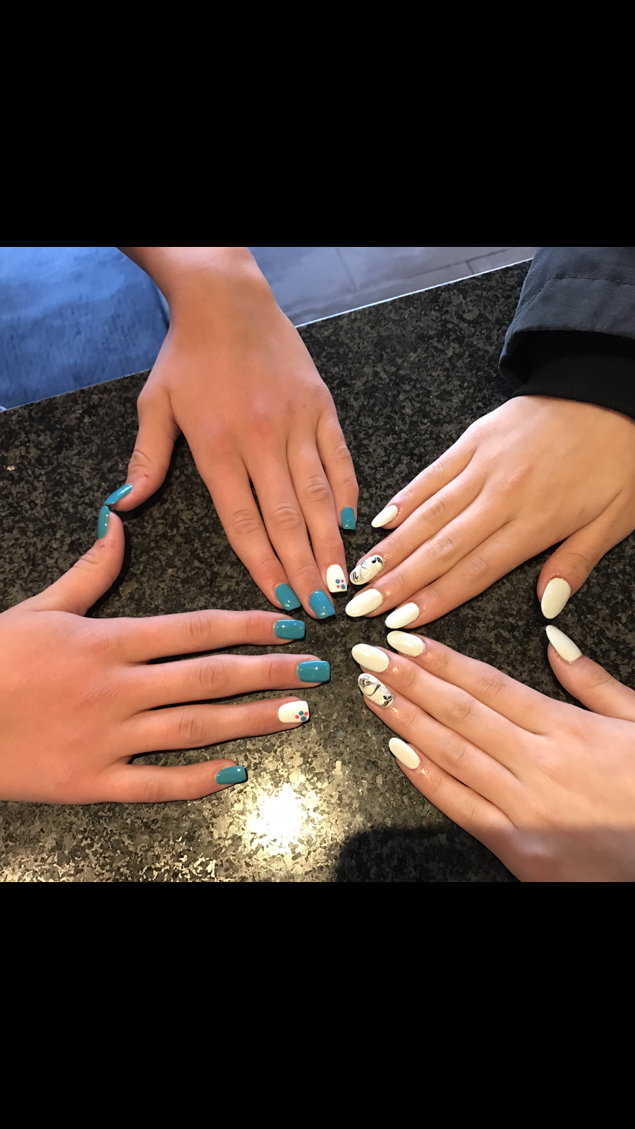 Qspa Nail Salon West Island | 4230 Boul Saint-Jean, Dollard-des-Ormeaux, QC H9H 3X4, Canada | Phone: (514) 696-7772