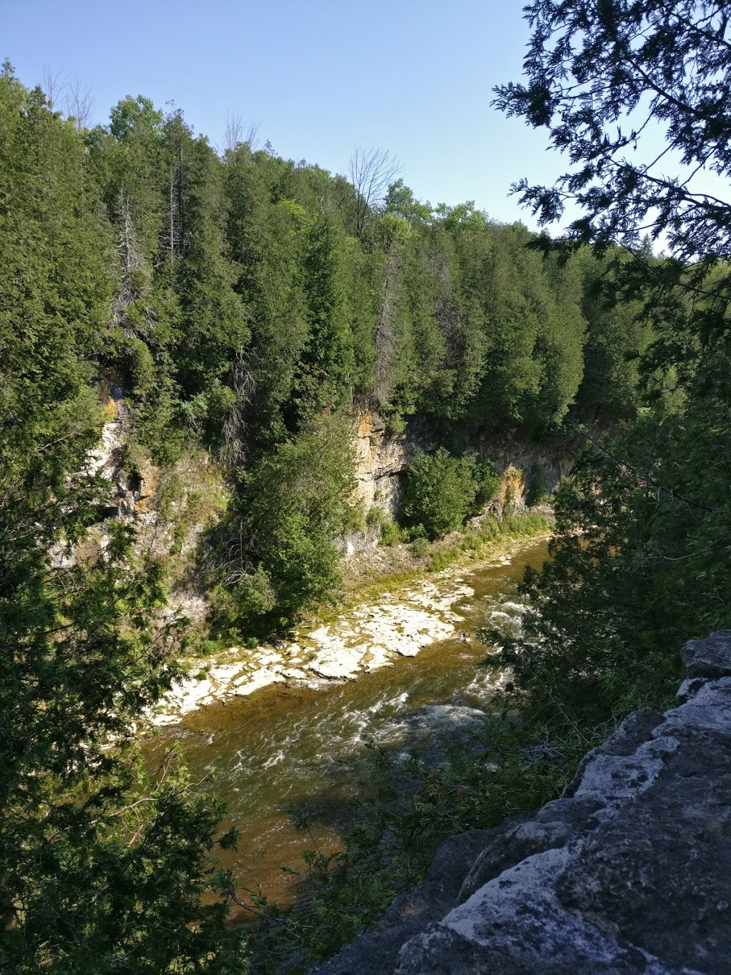 Elora Gorge Lookout | James St, Elora, ON N0B 1S0, Canada | Phone: (519) 846-9742