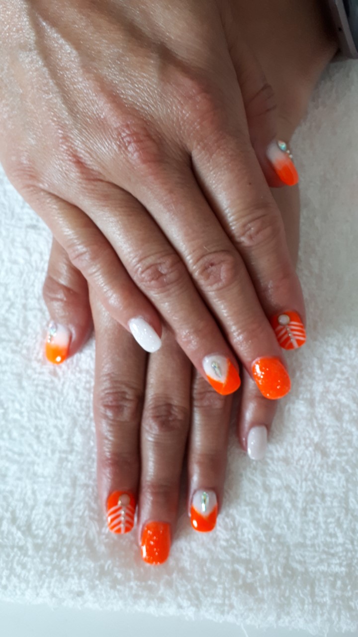 Ongles Manon Brown | 485 Bd des Écluses, Sainte-Catherine, QC J5C 1W1, Canada | Phone: (514) 264-7401