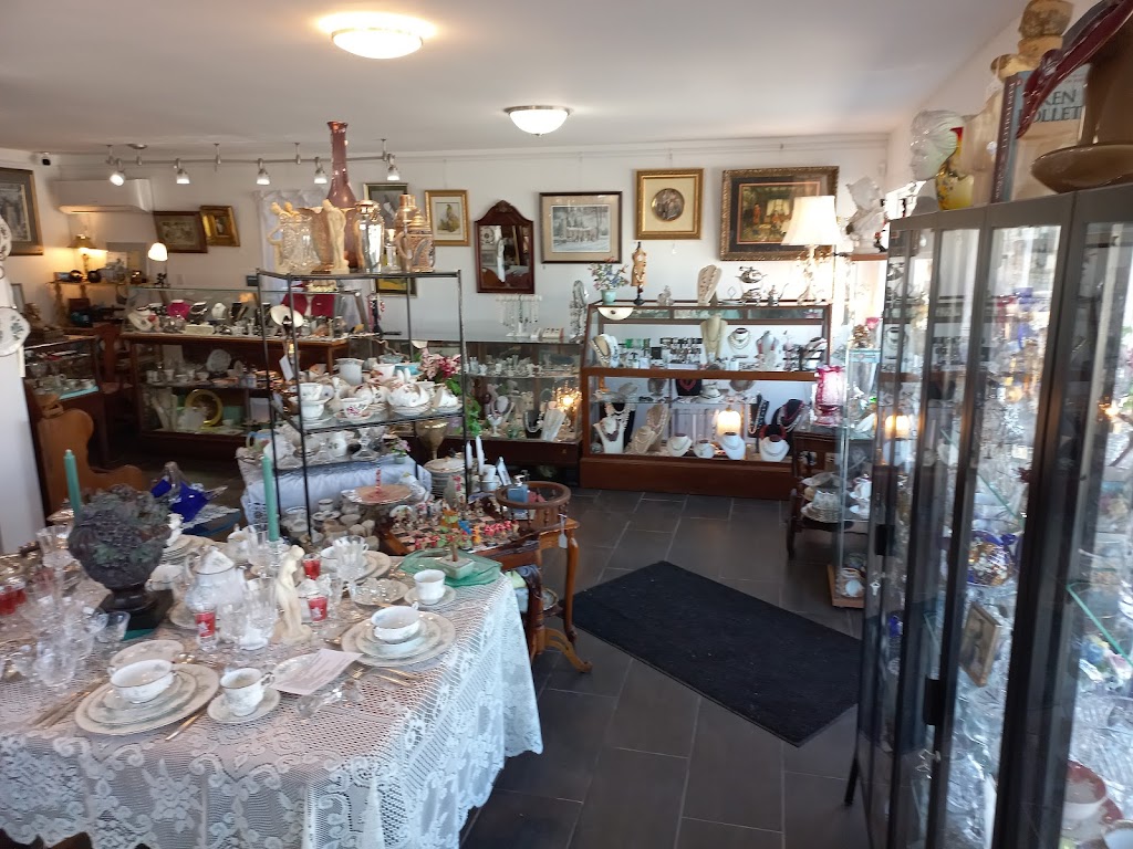 Coach Stop Antiques | 1511 Niagara Stone Rd, Virgil, ON L0S 1T0, Canada | Phone: (905) 341-6444