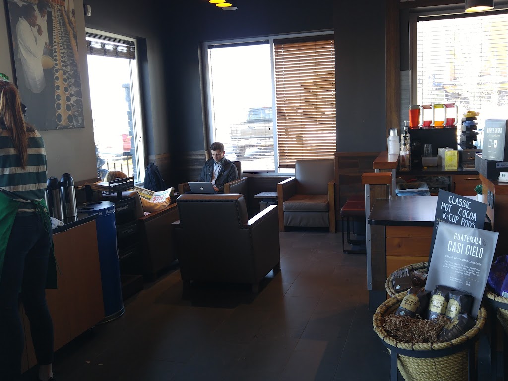 Starbucks | 220 Lakeland Dr #100, Sherwood Park, AB T8H 0N6, Canada | Phone: (780) 464-3525