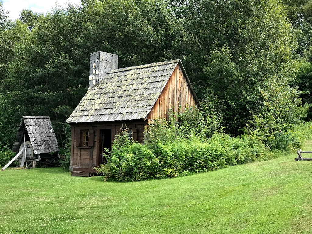 Site of New France | 370 Vieux-Chemin, Saint-Félix-dOtis, QC G0V 1M0, Canada | Phone: (418) 544-5543