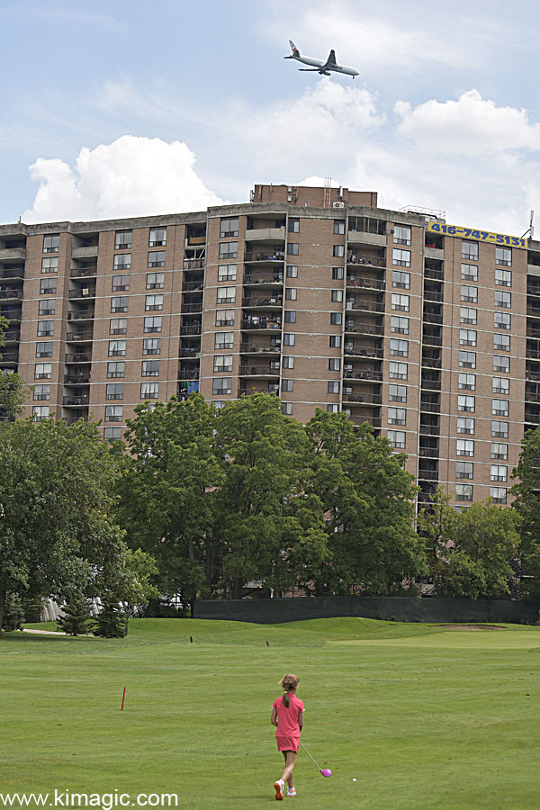 Humber Valley Golf Course | 40 Beattie Ave, Etobicoke, ON M9W 2M3, Canada | Phone: (416) 392-2488