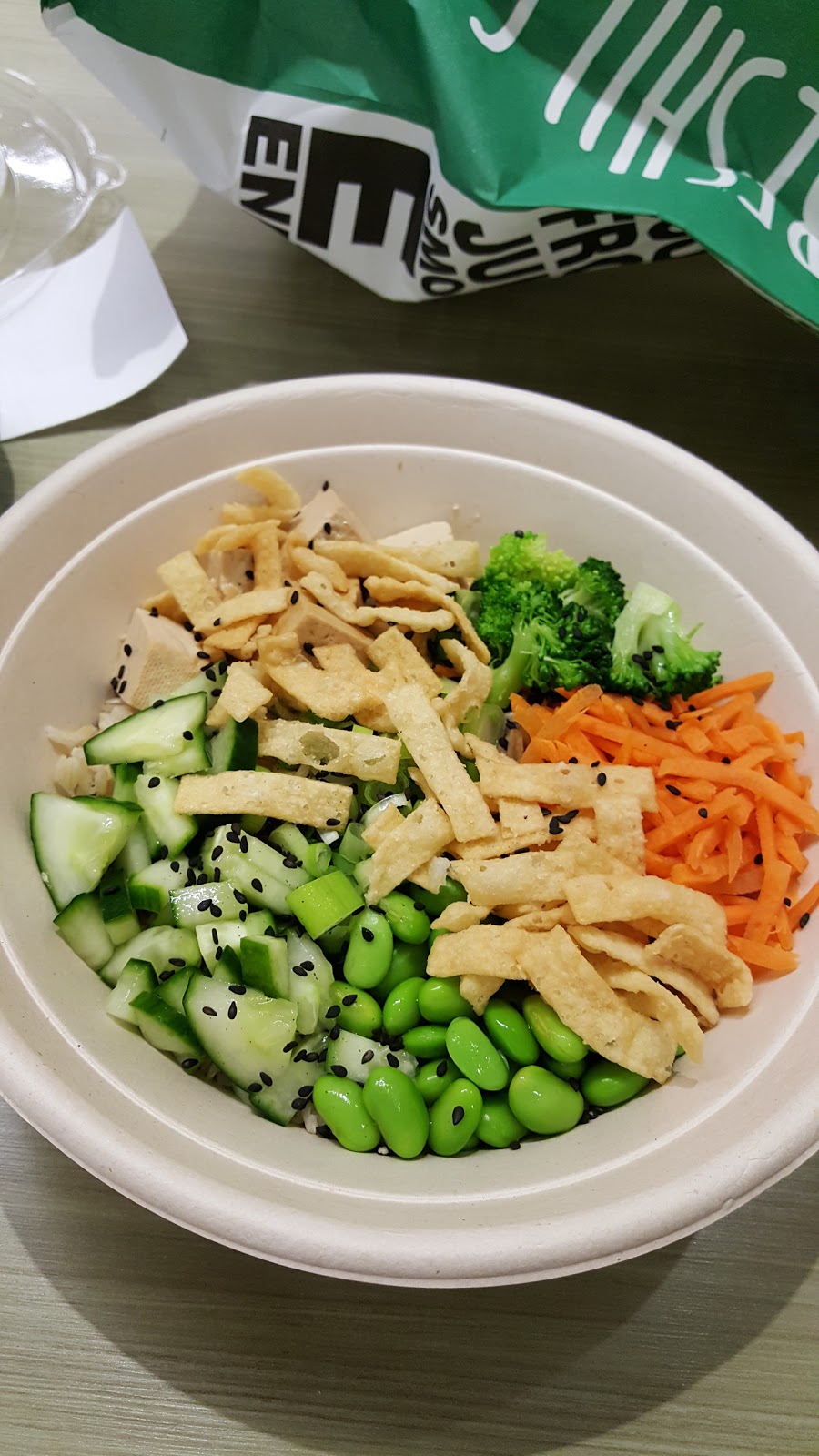 Freshii | 55 Avenue Rd, Toronto, ON M5R 3L2, Canada | Phone: (647) 794-4545