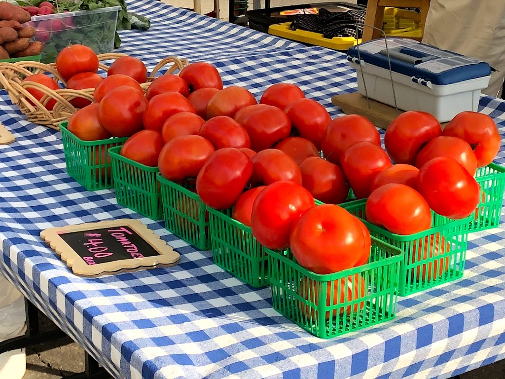 Grimsby Farmers Market | 162 Livingston Ave, Grimsby, ON L3M 5P7, Canada | Phone: (905) 945-7963