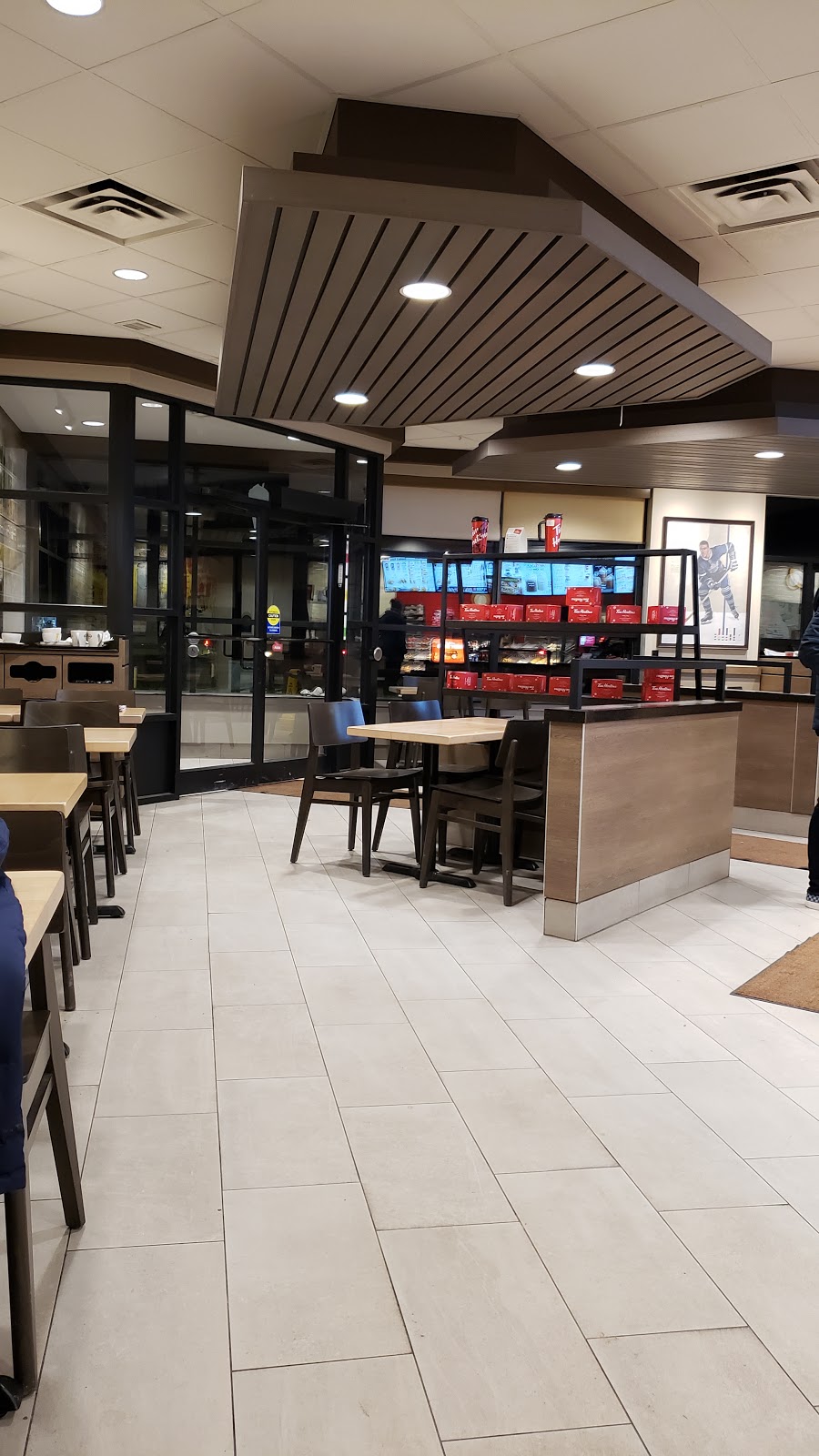 Tim Hortons | 500 Bloomfield Rd, Chatham-Kent, ON L7M 5J5, Canada | Phone: (519) 352-0946