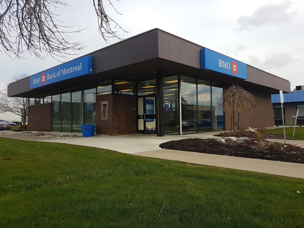 BMO Bank of Montreal | 1350 Crestlawn Dr, Mississauga, ON L4W 1P8, Canada | Phone: (905) 625-7483
