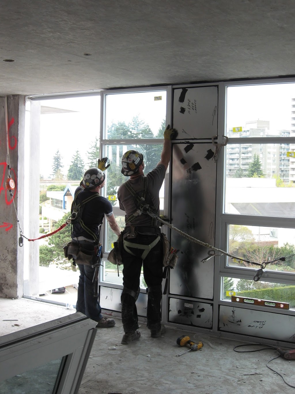 Highrise Glass Ltd. | 17 Fawcett Rd Unit 221, Coquitlam, BC V3K 6V2, Canada | Phone: (604) 553-0577