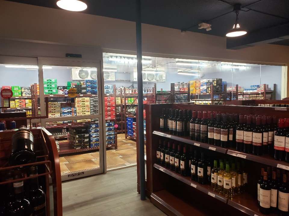 Beaver Liquor & Spirits | 5024 46 Ave, Tofield, AB T0B 4J0, Canada | Phone: (780) 662-0002