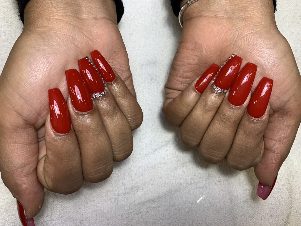 Love Nails and Spa Ltd | 3655 St Clair Ave E, Scarborough, ON M1M 1T1, Canada | Phone: (416) 266-6245