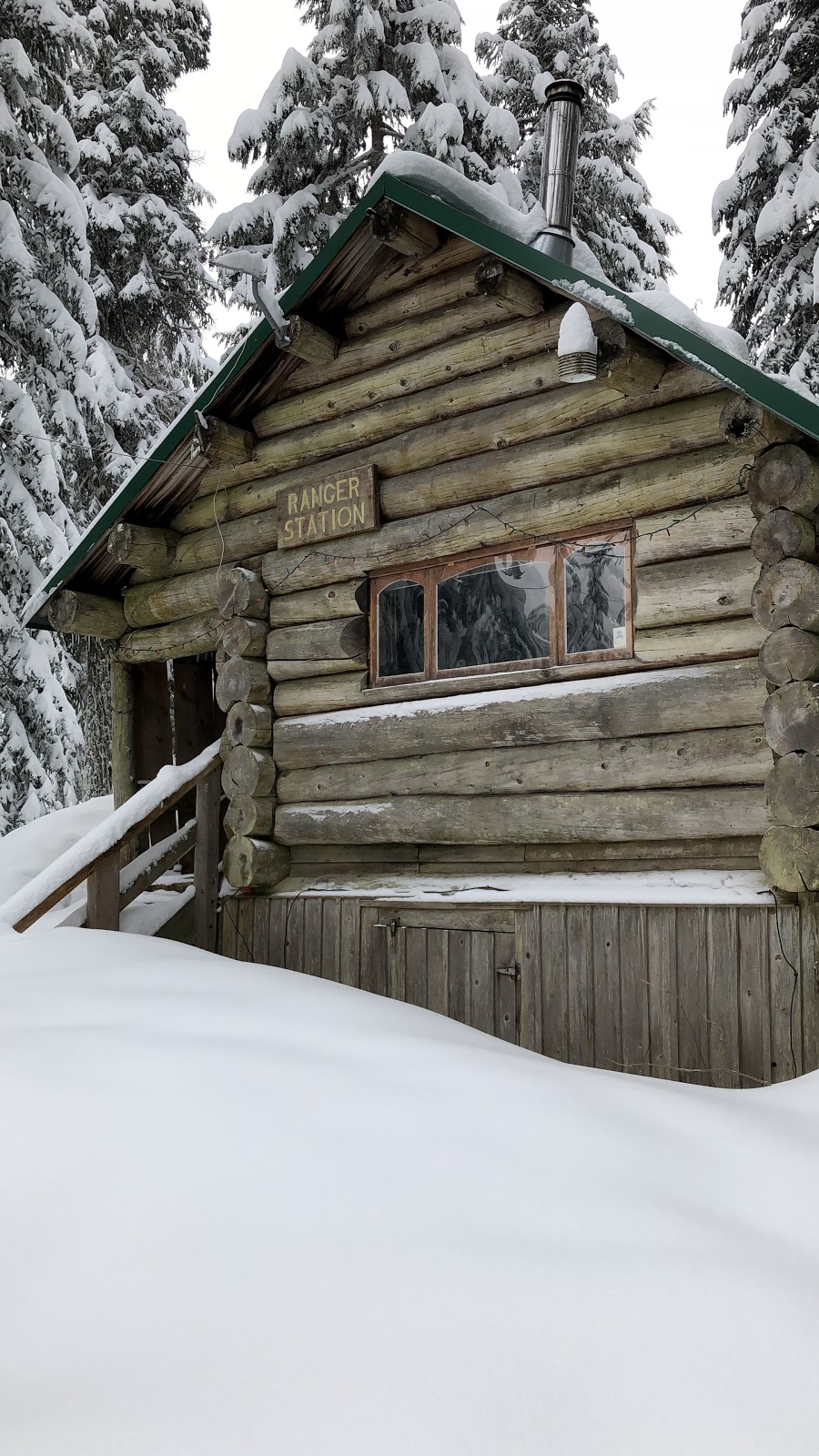 Hollyburn Cabin #174 Scouts Canada | West Vancouver, BC V0N 1G0, Canada