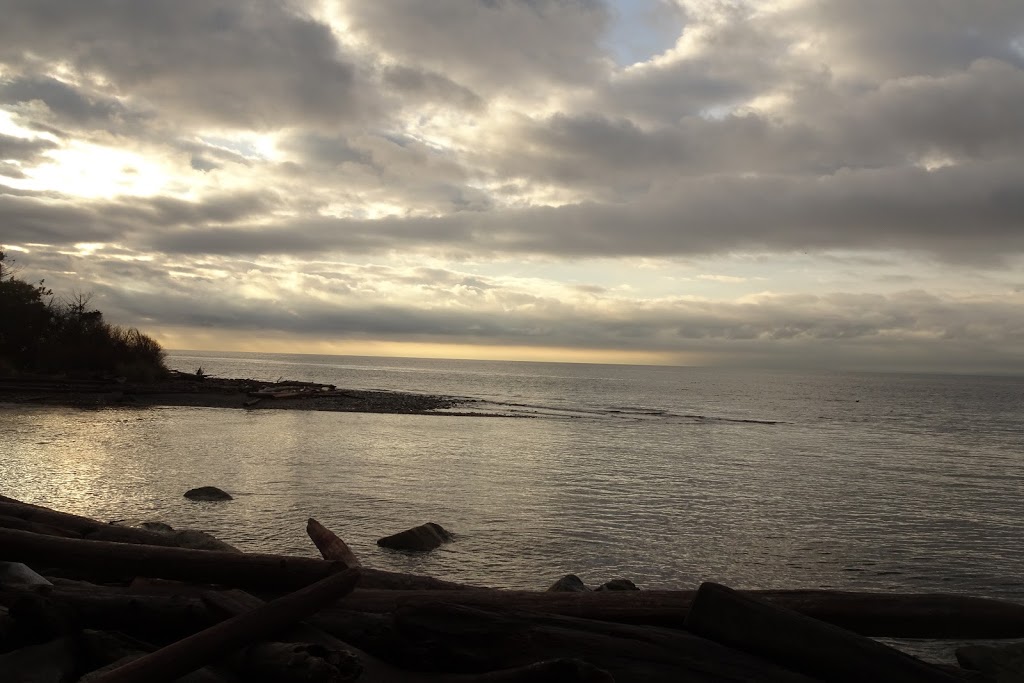 Bonniebrook Beach | Sunshine Coast E, BC, Canada