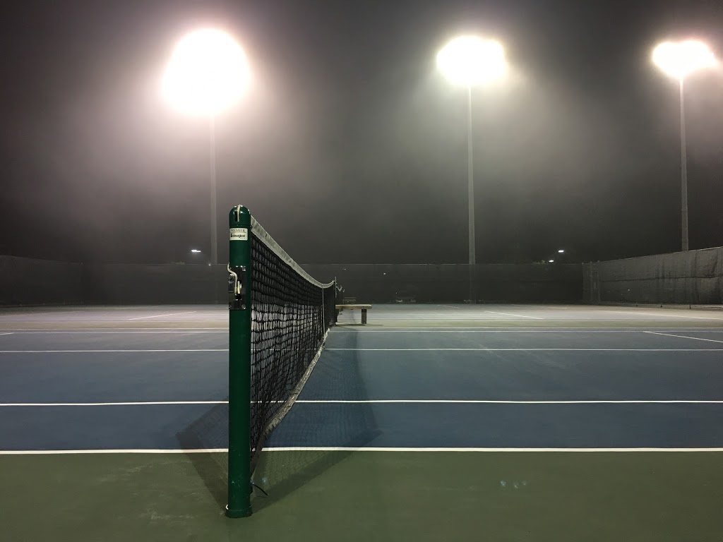 Bronte Tennis Club | 2310 Bridge Rd, Oakville, ON L6L 2G6, Canada | Phone: (905) 847-8033