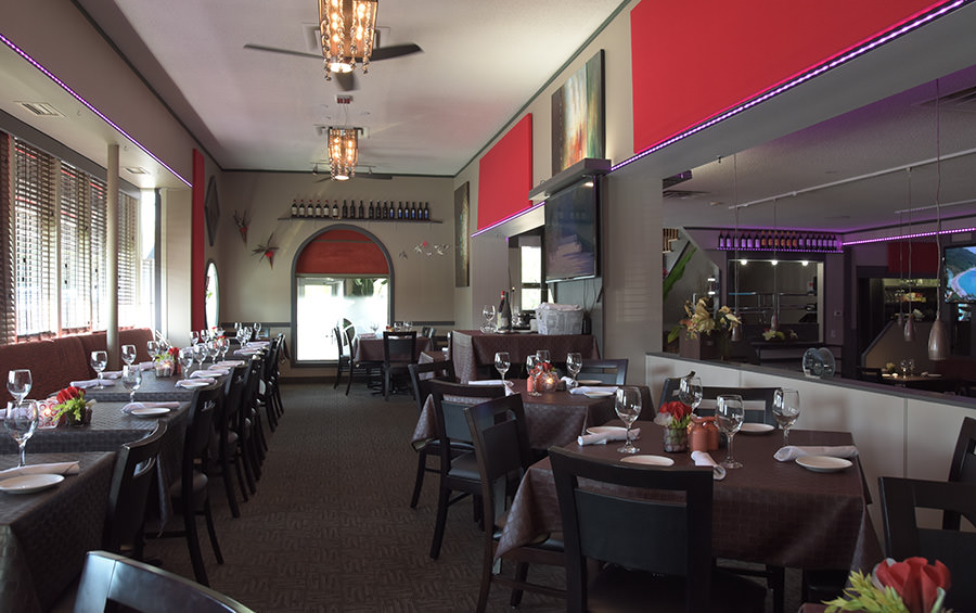 Graystones Restaurant | 14889 Yonge St, Aurora, ON L4G 1M6, Canada | Phone: (905) 727-9561