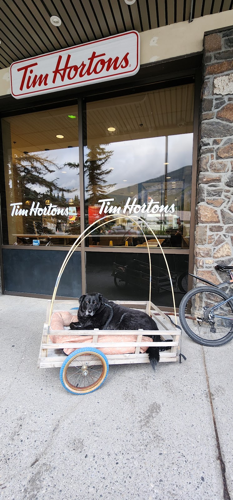 Tim Hortons | 100 Gopher St, Banff, AB T1L 1J3, Canada | Phone: (403) 762-8701