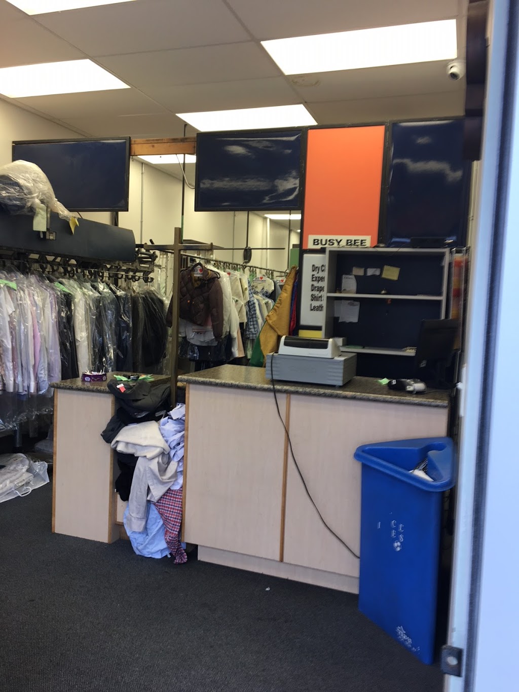 Busy Bee Dry Cleaners | 4488 W 10th Ave, Vancouver, BC V6R 2H9, Canada | Phone: (604) 224-4212