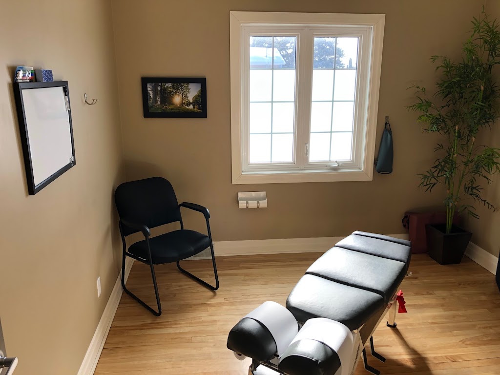 Chiro Clinique Bernard | 6 Rue De La Salle, Beloeil, QC J3G 3M3, Canada | Phone: (450) 467-9992